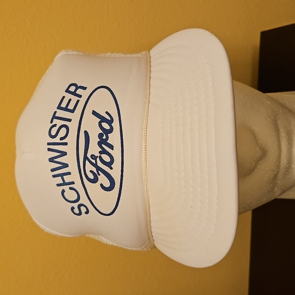 VINTAGE SCHWISTER FORD CAP HAT CAP TRUCKER 1980s white blue adjustable str… - Picture 1 of 8